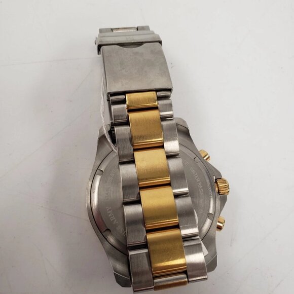 Similar Items Sponsored See all   Watches by Victorinox Swiss Army Pre-owned C $ - Picture 4 of 5